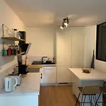 Entre Et Biarritz, Parking Apartmán
