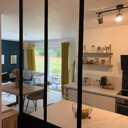 Entre Et Biarritz, Parking Διαμέρισμα